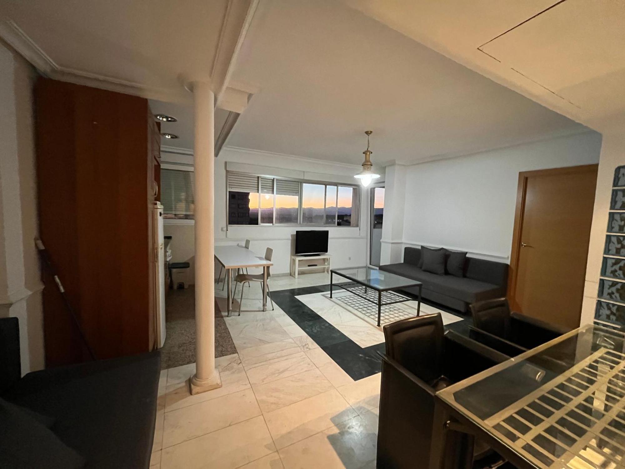 Pisos Con Piscina De Temporada Corta Estancia Madrid Eksteriør billede