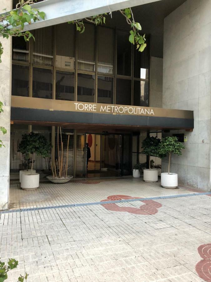 Pisos Con Piscina De Temporada Corta Estancia Madrid Eksteriør billede